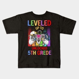 Leveled Up To Unlocked 5th Grade Video Game Back To School Kids T-Shirt